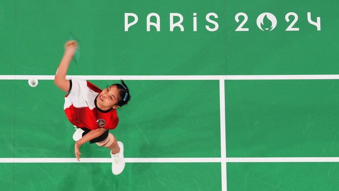 Gregoria Mariska Tunjung gagal melaju ke final cabor bulutangkis Olimpiade 2024. Dia kalah dari An Se-young 21-11, 13-21, dan 16-21. Duel berlangsung di Porte de La Chapelle Arena, Paris, Prancis, Minggu (4/8/2024).