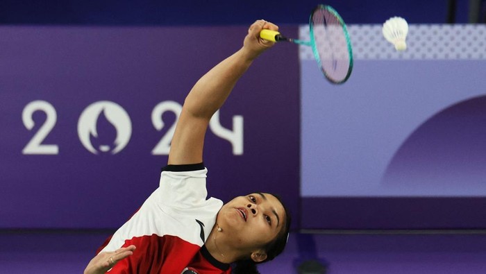 Gregoria Mariska Tunjung gagal melaju ke final cabor bulutangkis Olimpiade 2024. Dia kalah dari An Se-young 21-11, 13-21, dan 16-21. Duel berlangsung di Porte de La Chapelle Arena, Paris, Prancis, Minggu (4/8/2024).