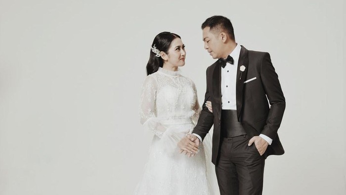 Indi Arisa dan Ade Govinda