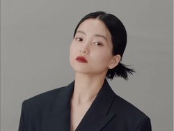 Kim Tae Ri Jadi Duta Produk Prada Beauty Pertama dari Korea Selatan