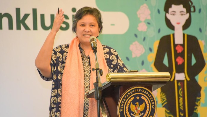 Lestari Moerdijat
