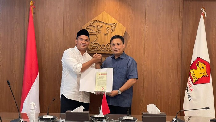 DPP Gerindra memberikan rekomendasi kepada Fathul Fauzi Nurdin (Uji)-Sahabuddin sebagai pasangan calon bupati dan wakil bupati di Pilkada Bantaeng 2024.