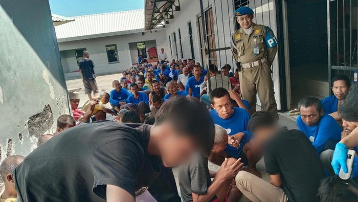 Remaja yabg diamankan saat pesta miras diajak ke Liponsos melayani penghuninya