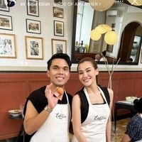 Pasangan yang resmi menikah pada Jumat (26/7/24) itu juga menjajal kelas memasak di sana. Ekspresi bahagia terpancar jelas di wajah pasutri baru tersebut. Foto: Instagram