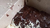 Di Jalan Gandaria Tengah ada Pancong Lumer Naik Kelas yang punya varian topping menarik, seperti meses susu, blueberry, hingga taro. Harganya hanya Rp 11 ribuan saja. Foto : Google Review / Nurjamal Jamal