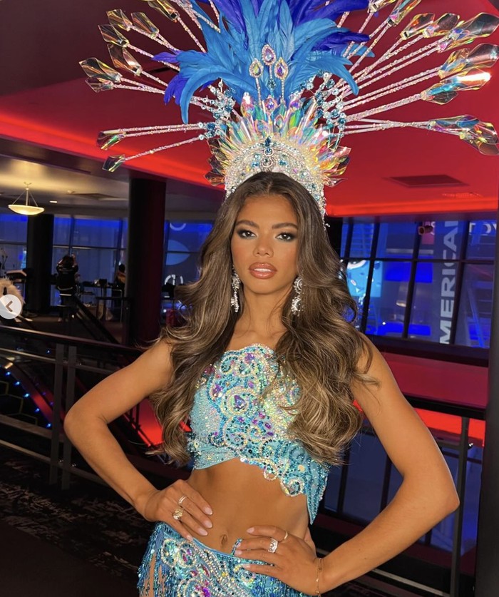 Alma Cooper dinobatkan sebagai Miss USA 2014