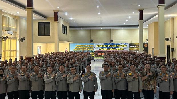 Asisten Kapolri bidang SDM, Irjen Dedi Prasetyo, mengunjungi SPN Polda Jatim di Mojokerto, Jatim, Senin (5/8/2024).