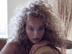 Potret Model yang Tertangkap Mesra dengan Tobey Maguire, Lebih Muda 25 Tahun