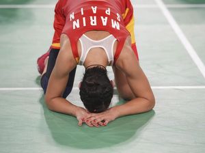 Kaki-kaki Kaca dan Jiwa Ksatria Carolina Marin