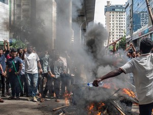 Geger Demo Bangladesh, Hampir 100 Orang Tewas-Ribuan Luka