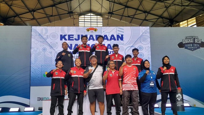 DKI Jakarta keluar sebagai juara umum di Kejuaraan Nasional Angkat Besi Youth U15-U17 Pupuk Indonesia 2024.