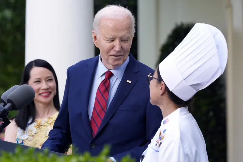 Hampir 30 Tahun Layani 5 Presiden Amerika, Chef Gedung Putih Ini Pensiun