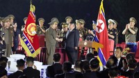 Tahun ini, Pyongyang mendeklarasikan Korea Selatan sebagai “musuh utama”, membuang lembaga-lembaga yang berdedikasi pada reunifikasi dan penjangkauan, dan mengancam perang atas “bahkan 0,001 mm” pelanggaran teritorial.  