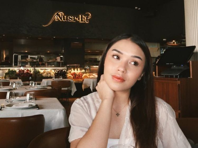 Lula Lahfah Makan di Restoran Salt Bae hingga Kulineran di Jepang