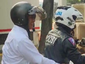 Terobos Macet dengan Naik Motor Patwal, Mentan: Waktu Itu Penting