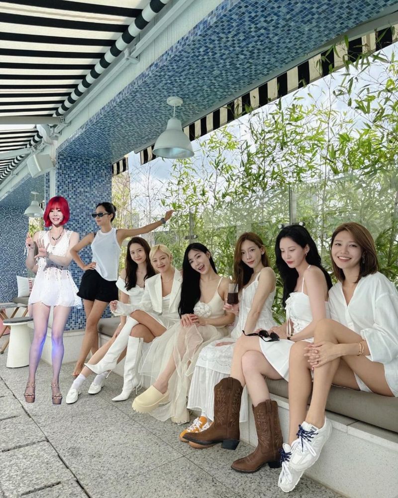 Momen reuni SNSD di ultah debut ke-17