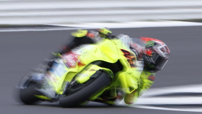 MotoGP - British Grand Prix - Silverstone Circuit, Silverstone, Britain - August 3, 2024 Pertamina Enduro VR46 Racing Teams Fabio Di Giannantonio during practice REUTERS/John Sibley