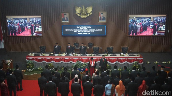 Pelantikan 50 anggota DPRD Kota Bandung periode 2024-2029