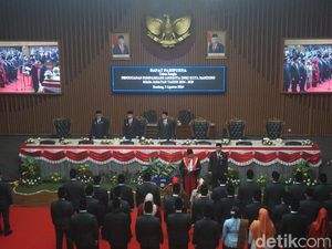 50 Anggota DPRD Kota Bandung Periode 2024-2029 Resmi Dilantik