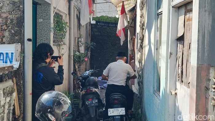 Pemotor putar balik karena tak tahu jalan gang dibenteng