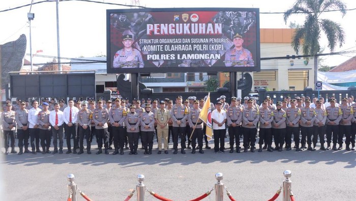 Pengukuhan Komite Olahraga Polri (KOP) Polres Lamongan