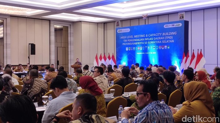 Pj Gubernur Sumsel Elen Setiadi saat di acara TPID