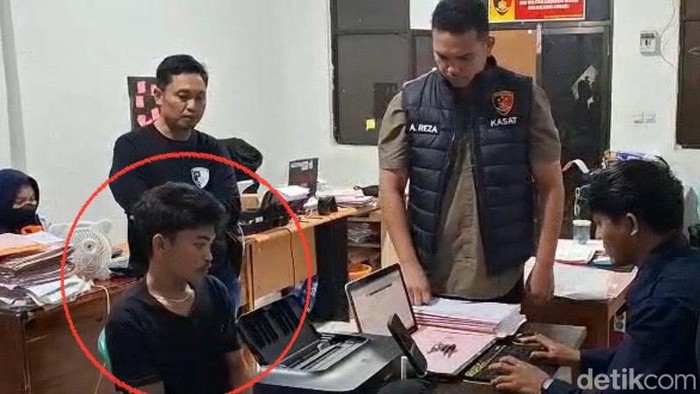 Pria di Pinrang sandera anaknya dengan parang ditangkap polisi.