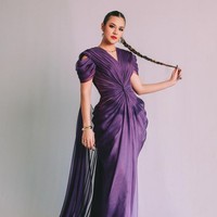 Jember Fashion Carnaval tahun ini digelar pada 2-4 Agustus 2024. Sejumlah artis Tanah Air, model hingga Puteri Indonesia ikut memeriahkan acara carnaval tahunan ini, termasuk penyanyi Raisa. Foto: Instagram/@wardhanachandra @bubahalfian @raisa6690