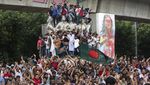 Ribuan Warga Bangladesh Turun ke Jalan Rayakan Mundurnya PM Sheikh Hasina