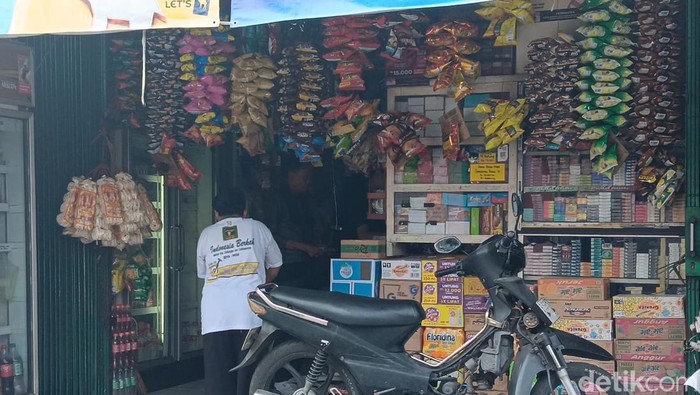 Rokok Masih Dijual Dekat Sekolah