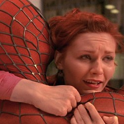Ciuman Ikonik Spider-Man yang Gak Seindah Itu
