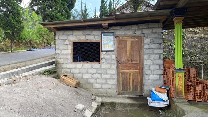 Warung kejujuran di RT 27 RW 09, Dukuh Mbangan, Desa Sidorejo, Kecamatan Kemalang, Kabupaten Klaten.