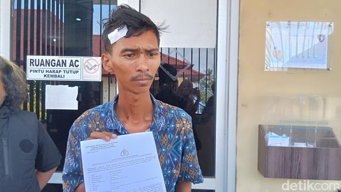 Abdullah Syarif alias Otong (26), supir angkot Ampera-Pasar Palimo lapor polisi usai dianiaya pemalak di Monpera.