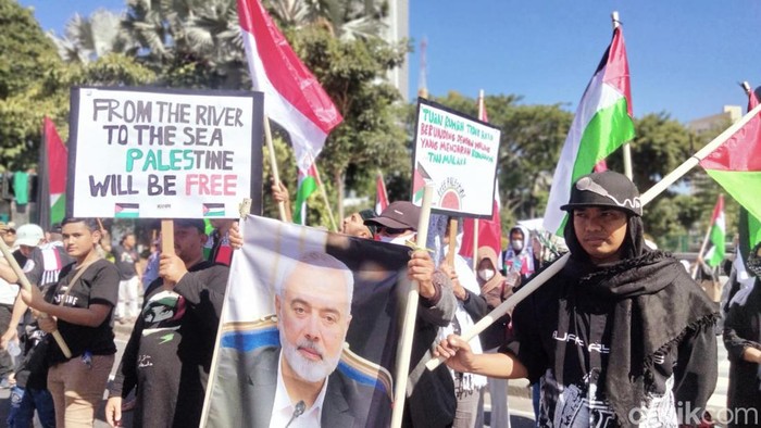 aksi bela palestina di Surabaya