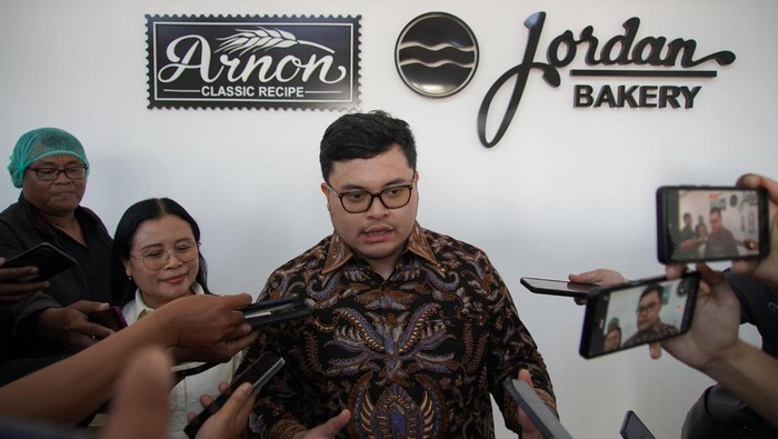 Bupati Kediri Hanindhit Himawan Pramana