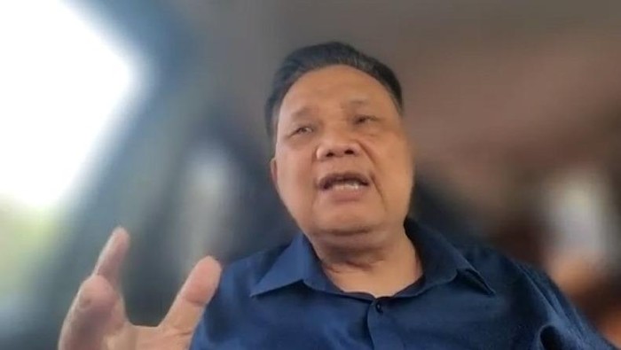 Emrus Sihombing