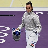 Luca berkompetisi dalam kategori individu dan tim di cabang olahraga anggar. Prestasinya di arena olahraga disertai dengan popularitasnya di dunia maya, di mana ia memiliki hampir 60.000 pengikut di Instagram. Jumlah pengikutnya diperkirakan akan terus bertambah seiring kepopulerannya di Olimpiade. Foto: dok. Instagram @_lucaszucs