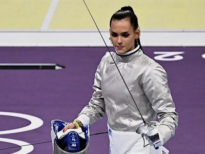 Foto Luca Szucs, Atlet Anggar Dijuluki Atlet Terseksi di Olimpiade Paris 2024