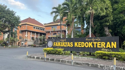 Gedung Fakultas Kedokteran Universitas Udayana (FK Unud) di Jalan PB Sudirman, Denpasar, Bali. (Foto: Ida Bagus Putu Mahendra/detikBali)