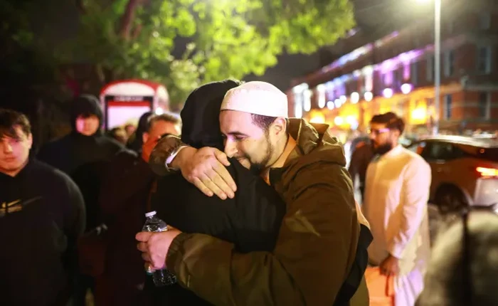 Imam Adam dan Massa Sayap Kanan di Inggris