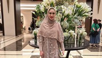 Kartika Putri memutuskan untuk menghapus foto wajah diri di Instagramnya. Hal tersebut diungkap lewat akun Instagram pribadinya. Foto: Instagram @kartikaputriworl