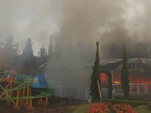 Snail Cafe di Taman Bunga Celosia Bandungan Semarang Kebakaran