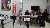 Jumpa pers ini juga dihadiri oleh ibunda dan ayahanda Afif, Anggun Andriani-Afrinaldi.  