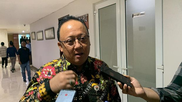 Kepala Dinas Tenaga Kerja, Transmigrasi dan Energi Provinsi DKI Jakarta Hari Nugroho