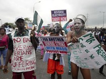 Warga Nigeria Protes Krisis Ekonomi Makin Memburuk