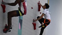 Di Le Bourget Sport Climbing Venue, Selasa (6/8/2024) malam WIB, keduanya turun di nomor speed putra. Rahmad Adi Mulyono memulai fase kualifikasi seeding dengan sip setelah mencatatkan waktu 5.070 detik di Line B.