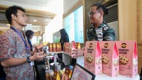 Bank Dunia pada 2023 memproyeksikan, dalam tiga tahun ke depan, ekonomi Indonesia tumbuh lebih dari 0,1% setiap tahunnya, dan UMKM sebagai penggerak ekonomi Indonesia akan bertambah mencapai 83,3 juta pelaku pada 2034. Bank Dunia pada 2023 memproyeksikan, dalam tiga tahun ke depan, ekonomi Indonesia tumbuh lebih dari 0,1% setiap tahunnya, dan UMKM sebagai penggerak ekonomi Indonesia akan bertambah mencapai 83,3 juta pelaku pada 2034.