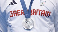 Pada Olimpiade terakhir di Tokyo, penyelenggara Jepang juga menggunakan logam daur ulang seperti ponsel dan laptop. Getty Images/Quinn Rooney 