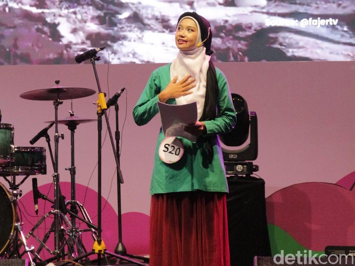 Foto penampilan peserta yang mengikuti audisi Emeron Hijab Hunt 2024 di Solo Paragon Lifestyle Mall, Solo, Jawa Tengah (4/8/2024).