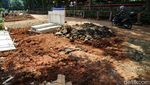 Proyek Galian Bikin Jalan di Patra Kuningan Berdebu